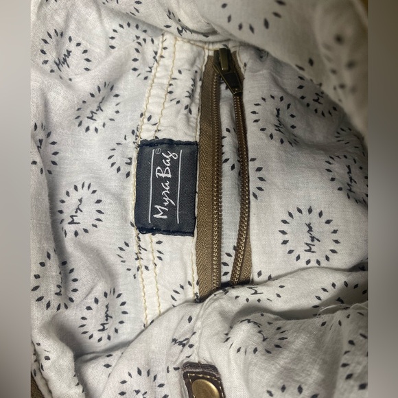 EUC Myra Bag Cross Body - Picture 7 of 7